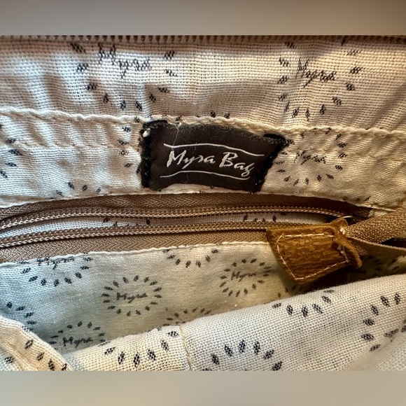 MYRA Agate Shoulder Bag - Picture 14 of 14